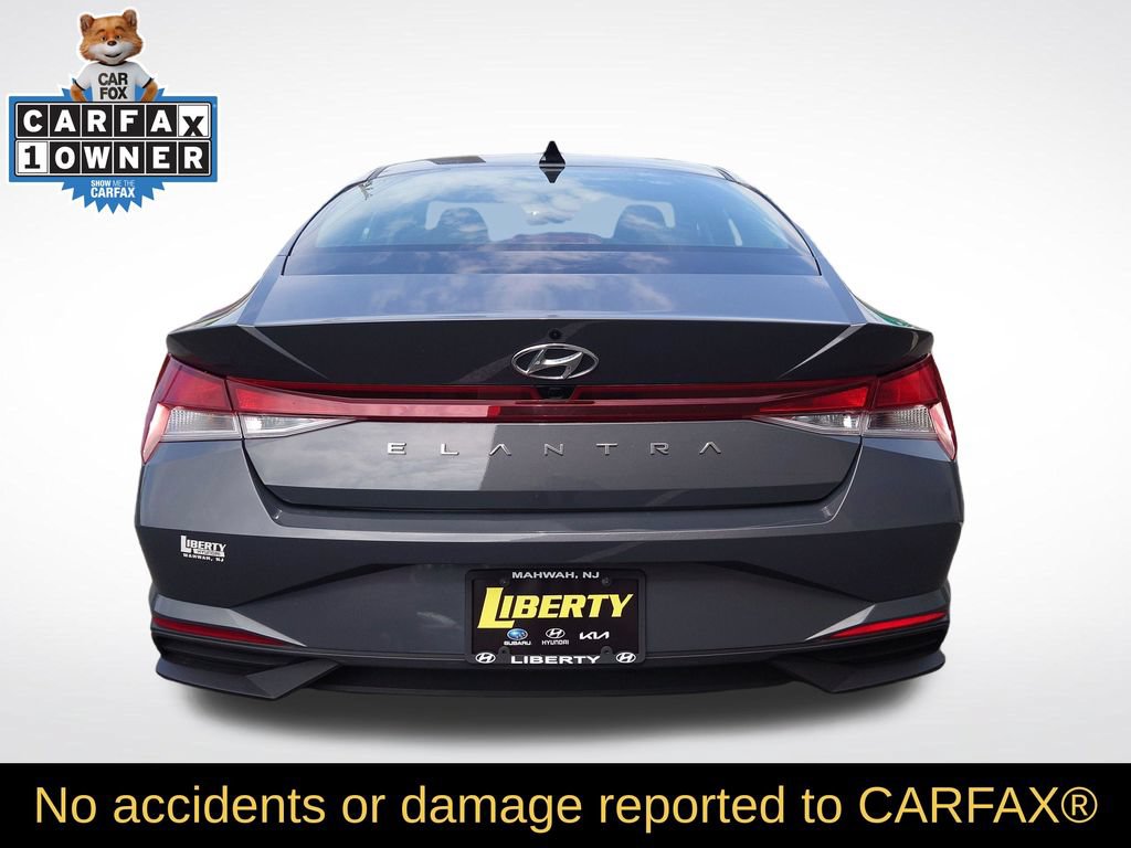 Certified 2023 Hyundai Elantra SEL w/ Convenience Package FWD image 5