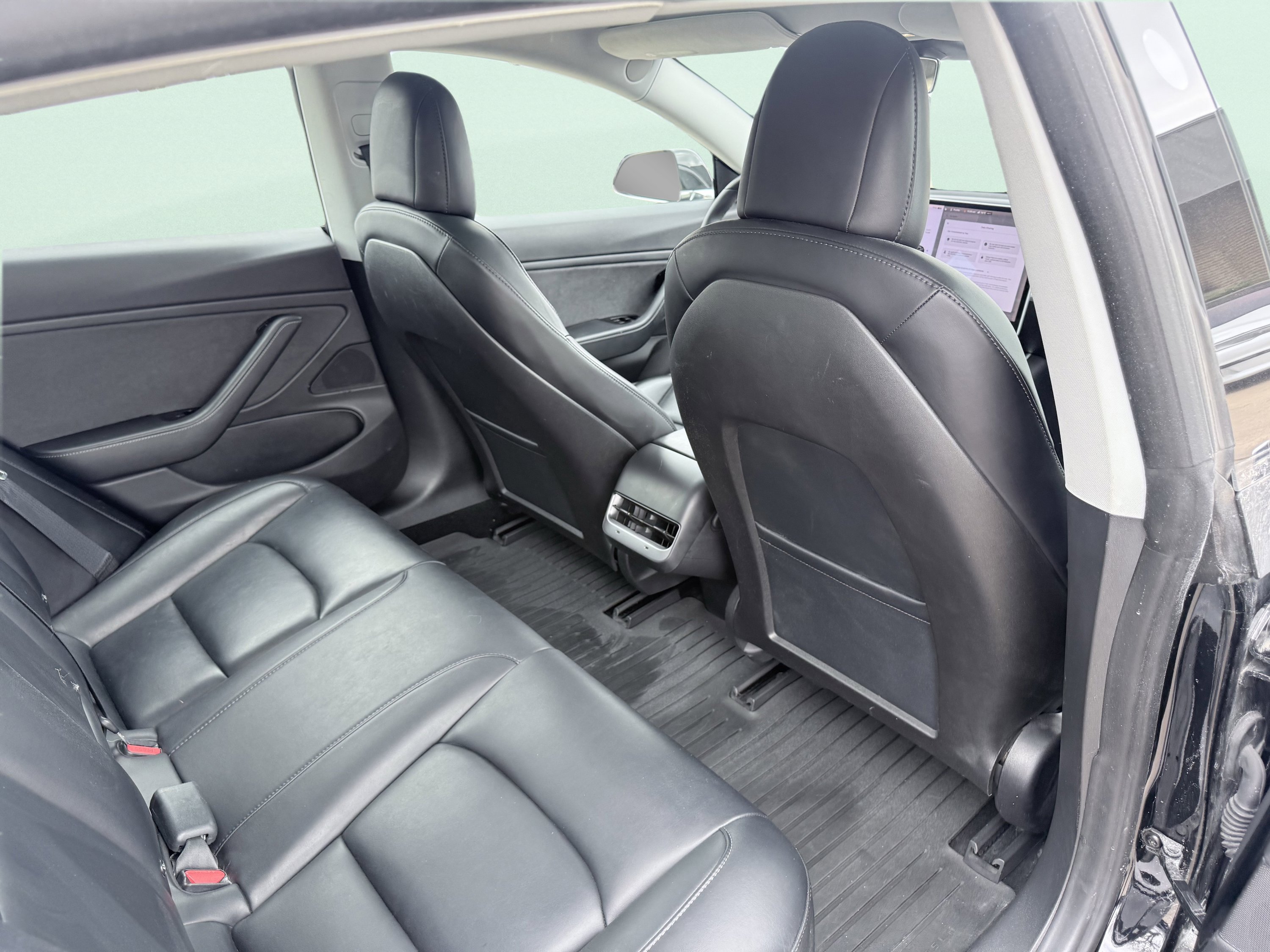 Used 2018 Tesla Model 3 Mid Range image 34