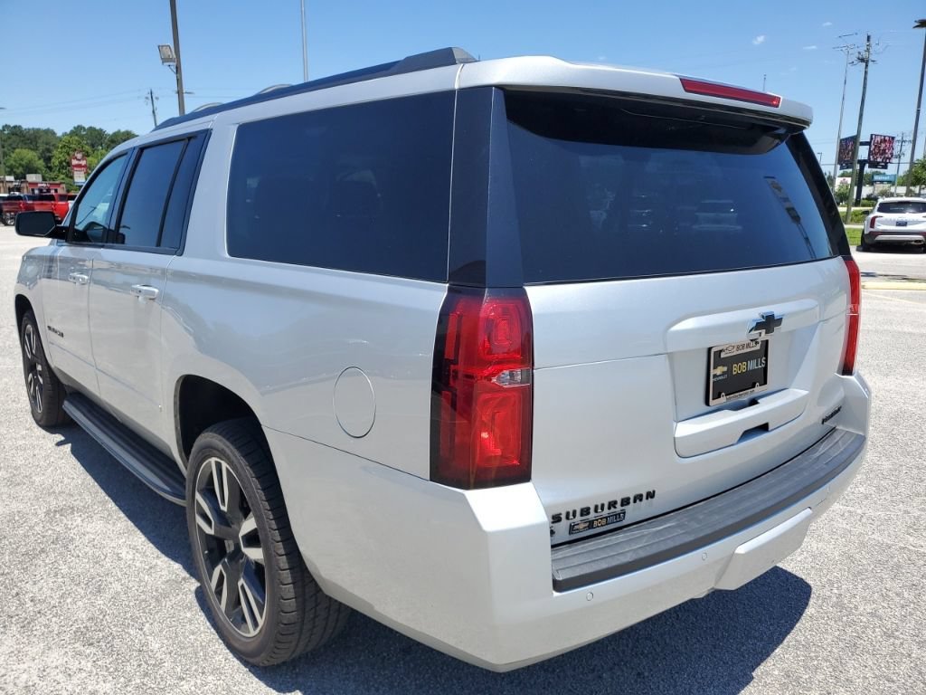 Used 2019 Chevrolet Suburban Premier AWD/4WD image 3