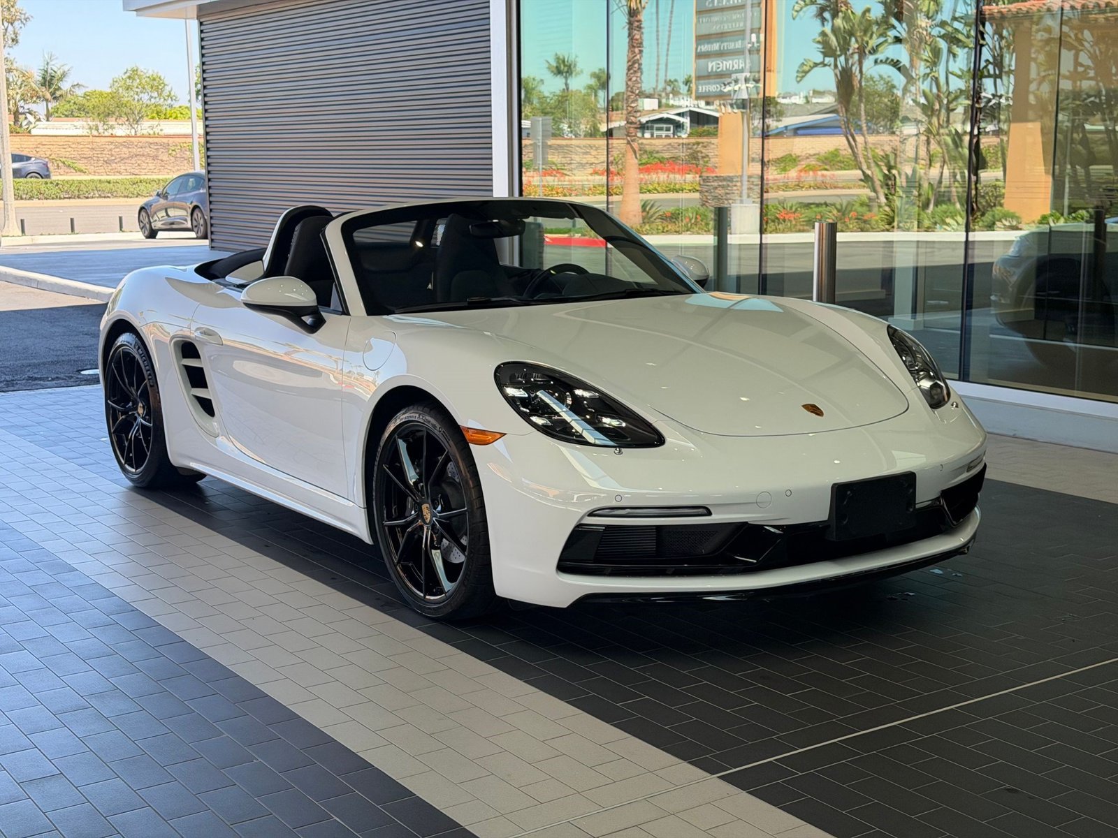 Certified 2022 Porsche 718 Boxster w/ Premium Package RWD image 5