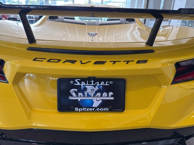 New 2026 Chevrolet Corvette Stingray Coupe w/ Battery Protection Package image 9