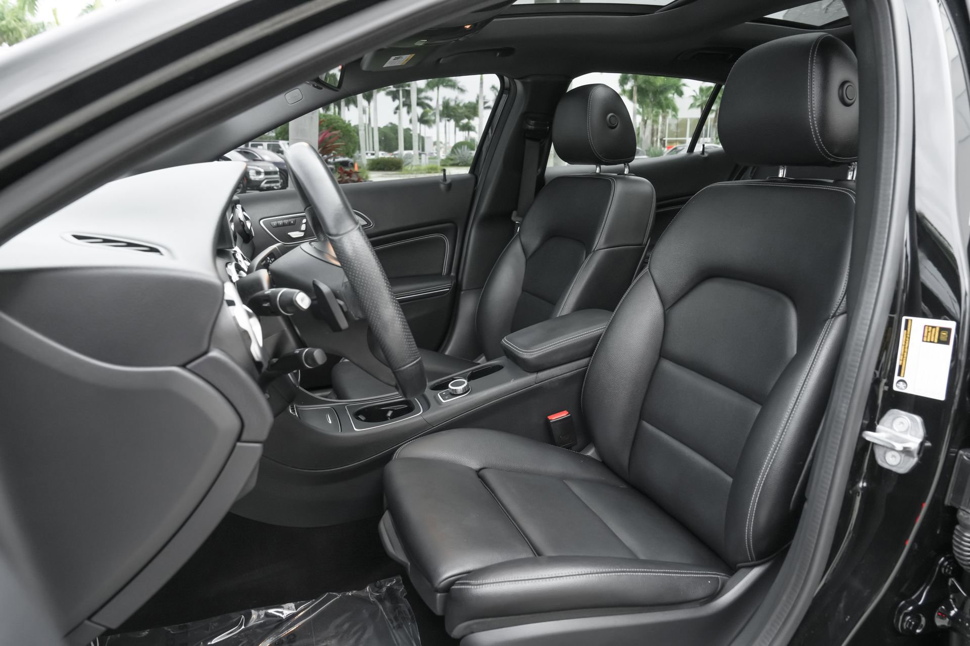 Used 2020 Mercedes-Benz GLA 250 4MATIC image 8