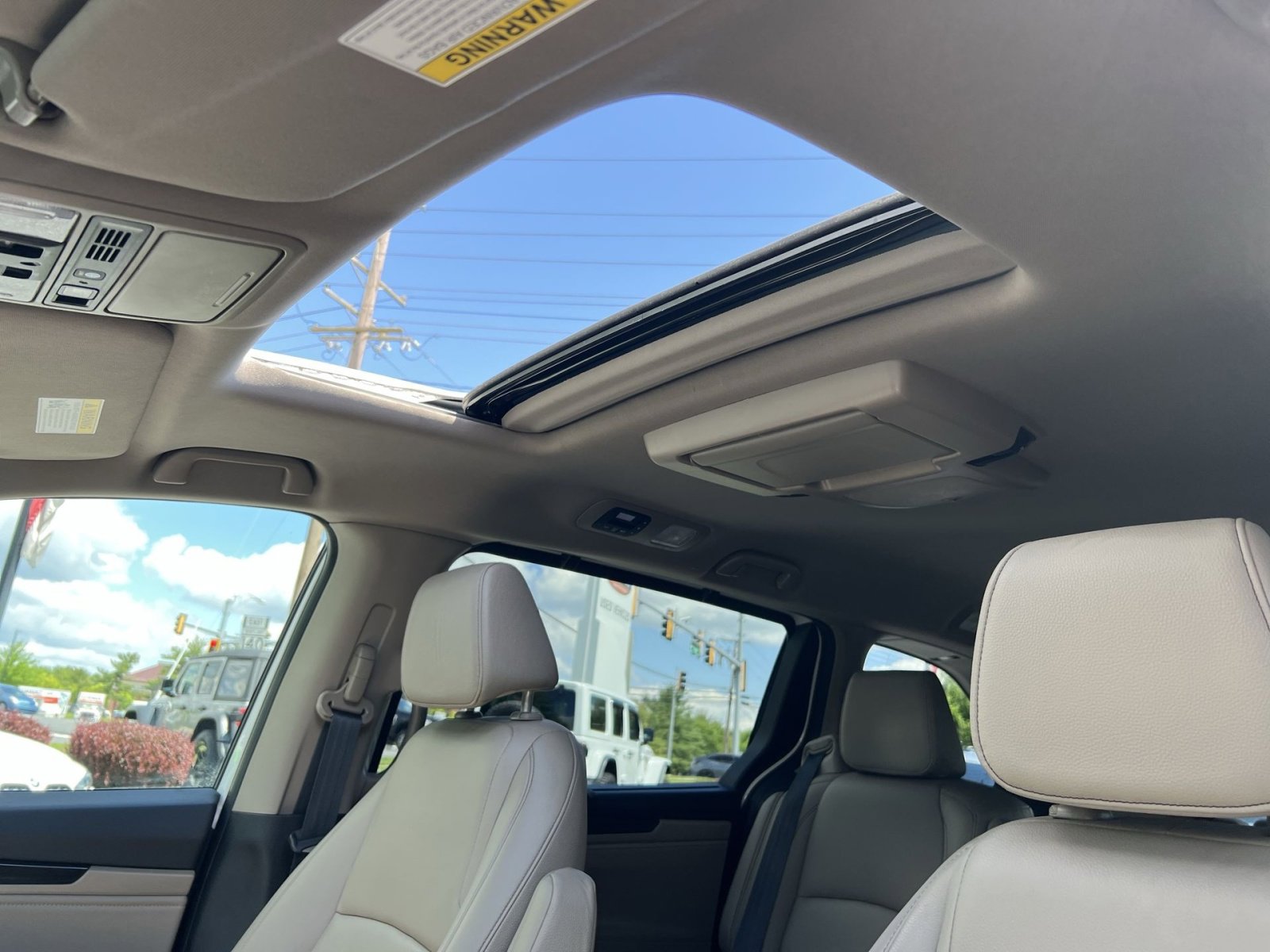 Used 2023 Honda Odyssey Touring image 32
