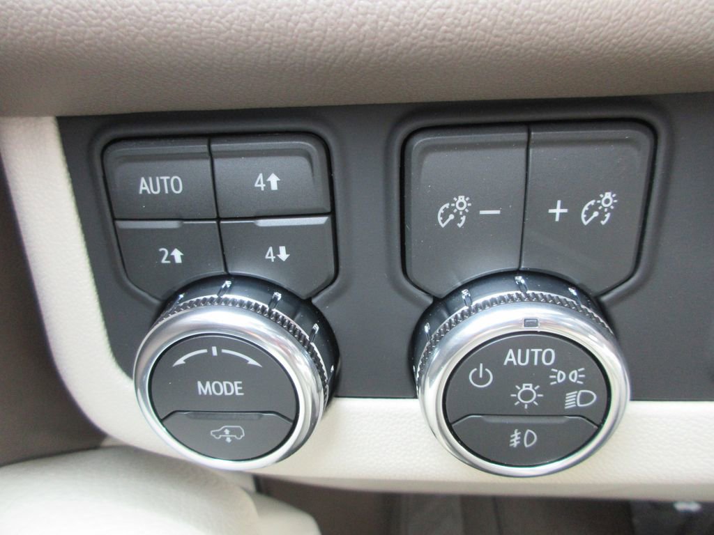 New 2026 GMC Yukon Denali image 17