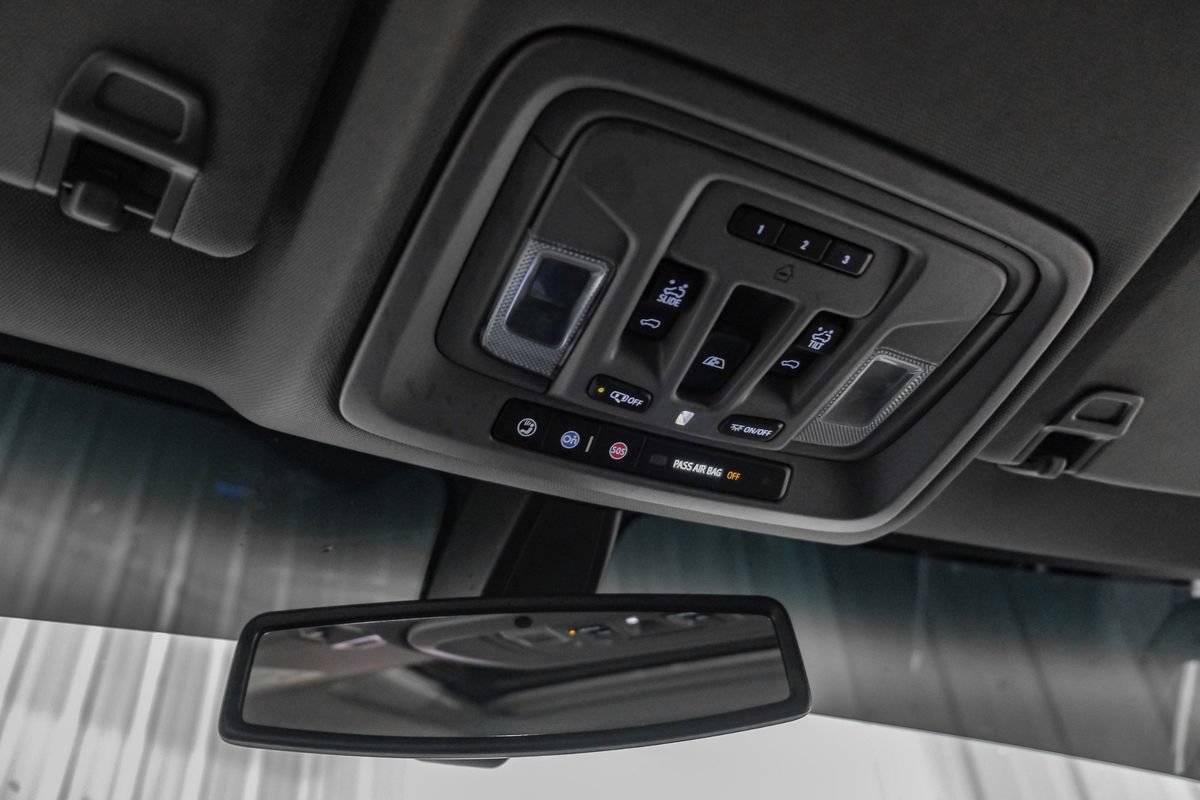 Used 2021 Chevrolet Silverado 1500 LTZ RWD image 23