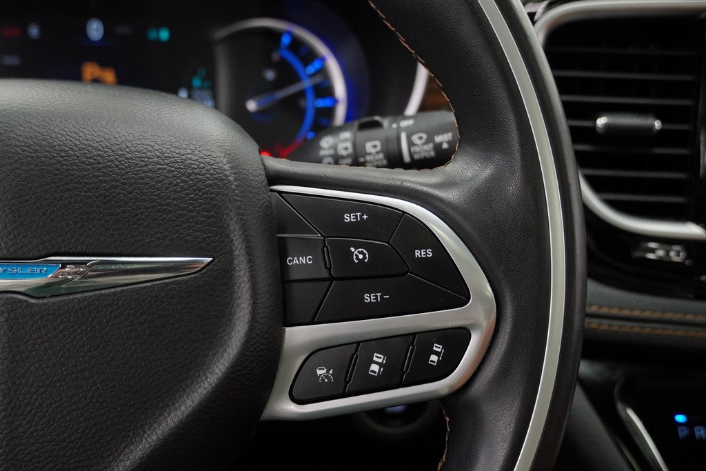 Certified 2021 Chrysler Pacifica Pinnacle image 40