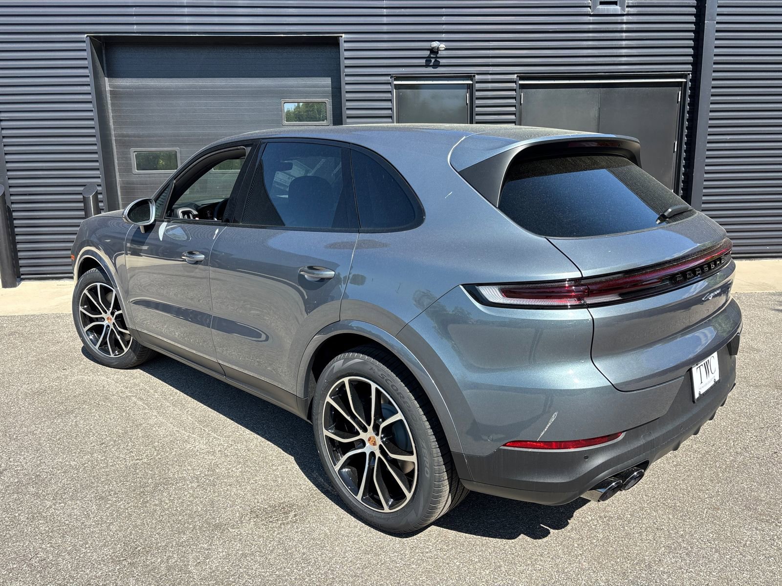 New 2026 Porsche Cayenne AWD/4WD image 5