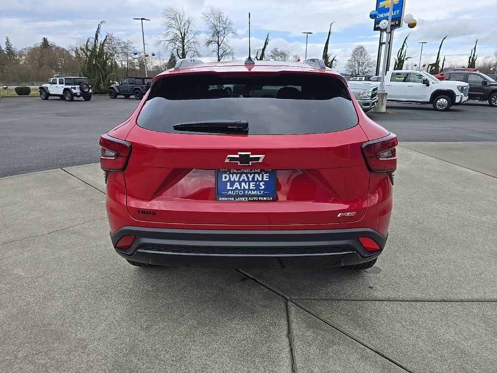 New 2026 Chevrolet Trax RS w/ Driver Confidence Package FWD image 5