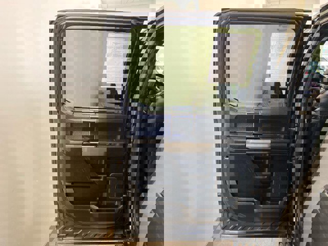 Used 2018 Ford F150 Raptor w/ Equipment Group 802A Luxury image 8