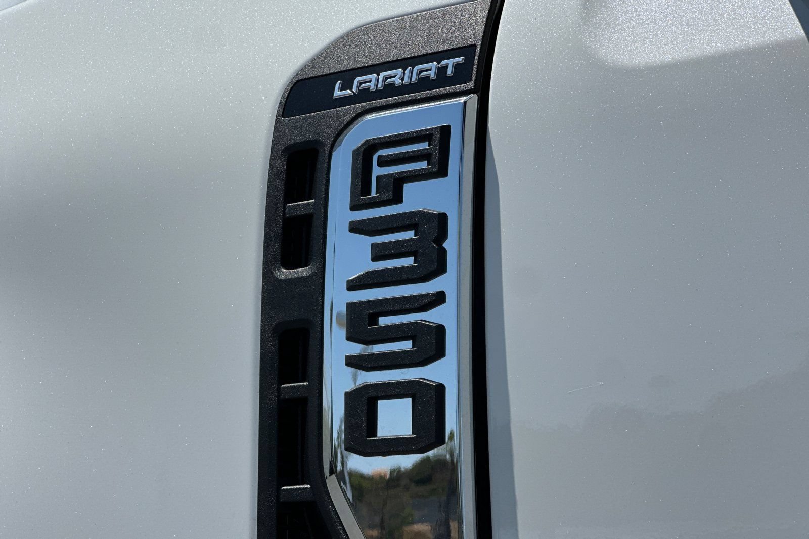 New 2026 Ford F350 Lariat w/ Lariat Ultimate Package AWD/4WD image 25