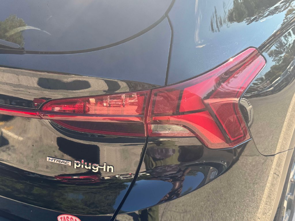 Used 2022 Hyundai Santa Fe Limited AWD/4WD image 9