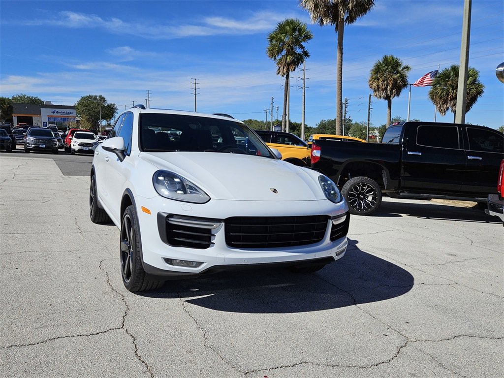 Used 2016 Porsche Cayenne Turbo image 2