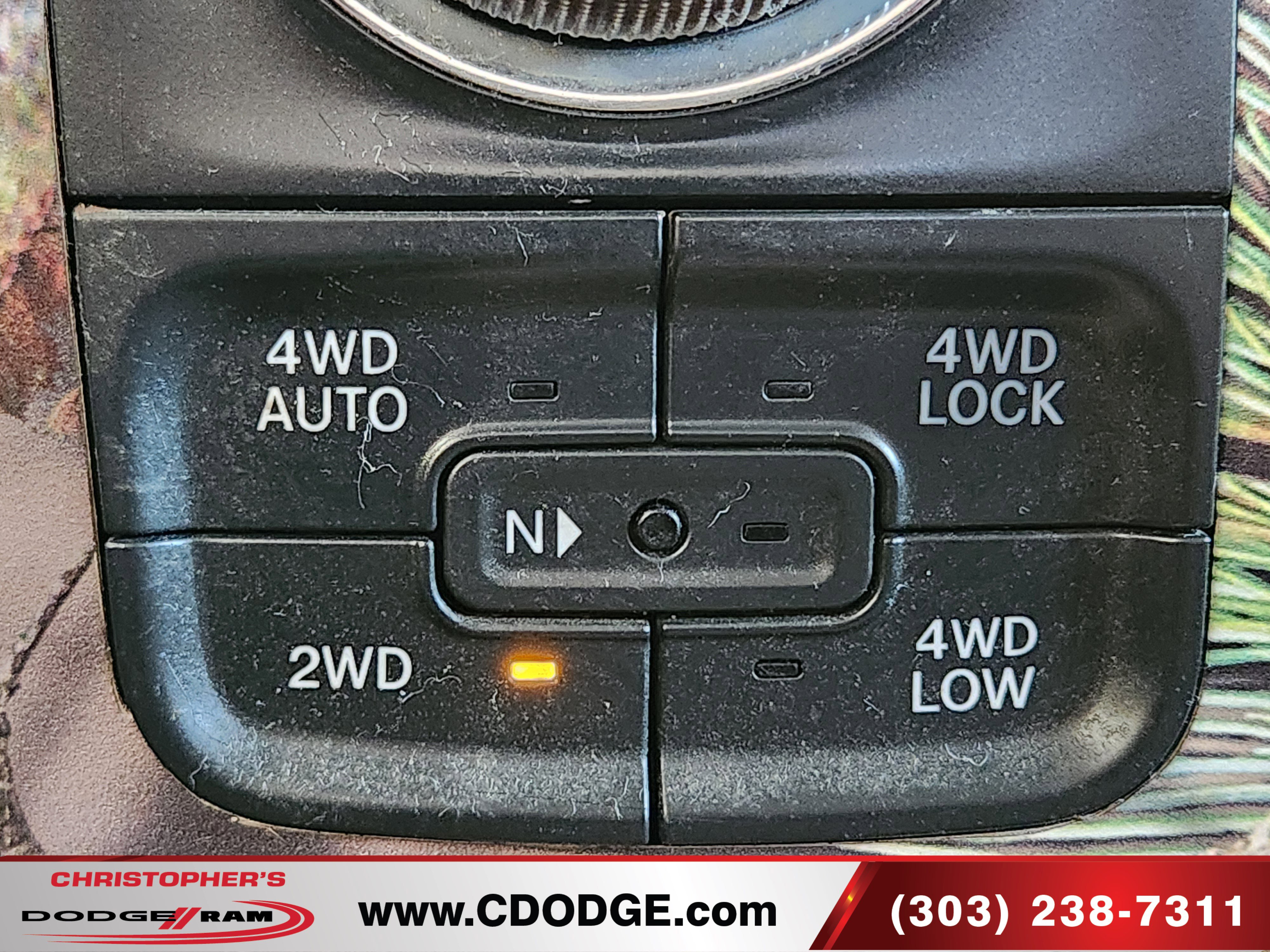 Used 2017 RAM 1500 Laramie w/ Convenience Group AWD/4WD image 31