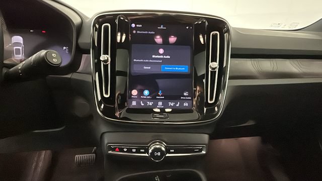 Used 2023 Volvo XC40 Recharge Plus AWD/4WD image 23