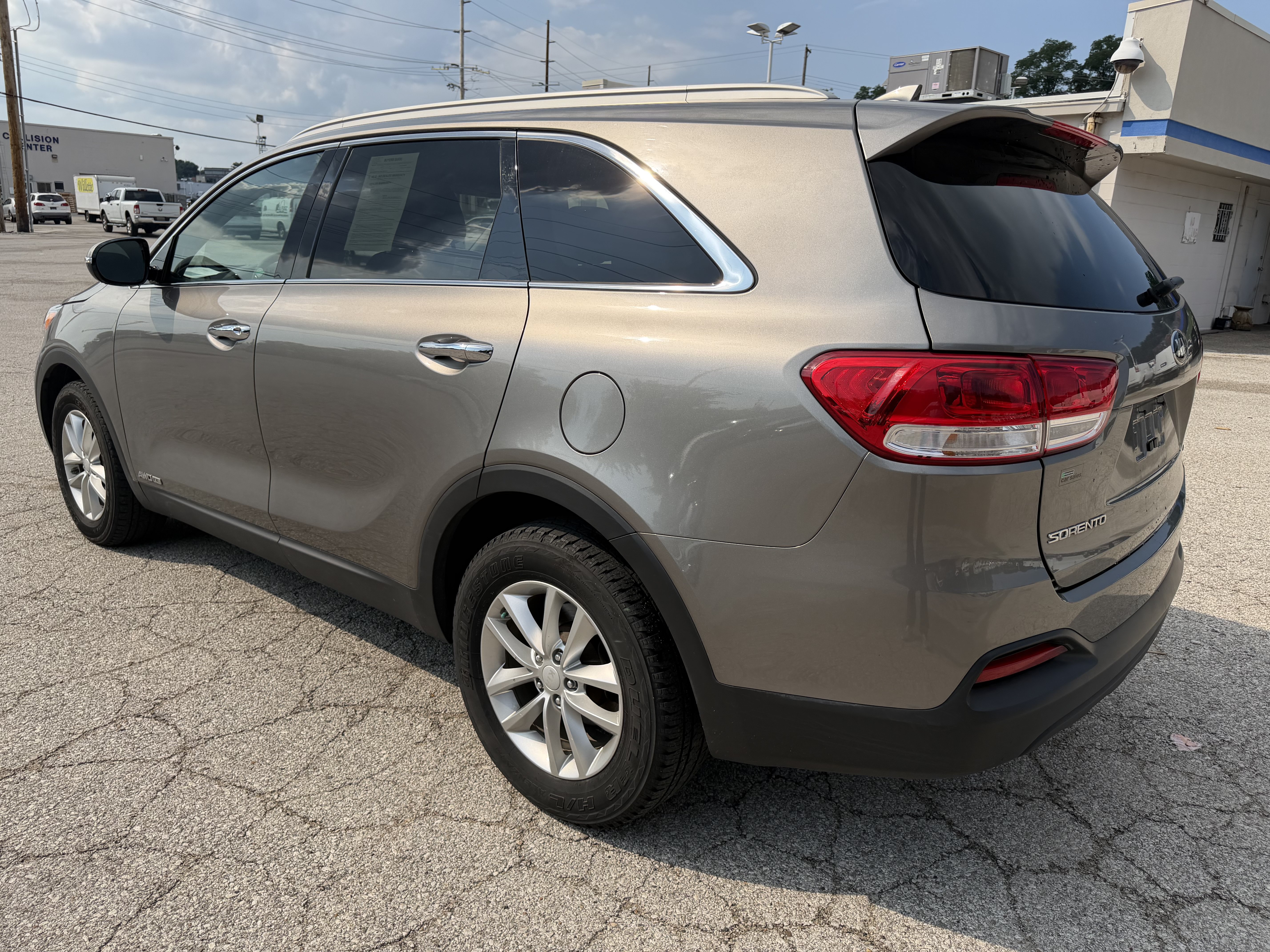Used 2016 Kia Sorento LX AWD/4WD image 5