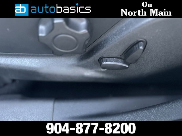 Used 2018 Ford EcoSport SE w/ SE Convenience Package image 24