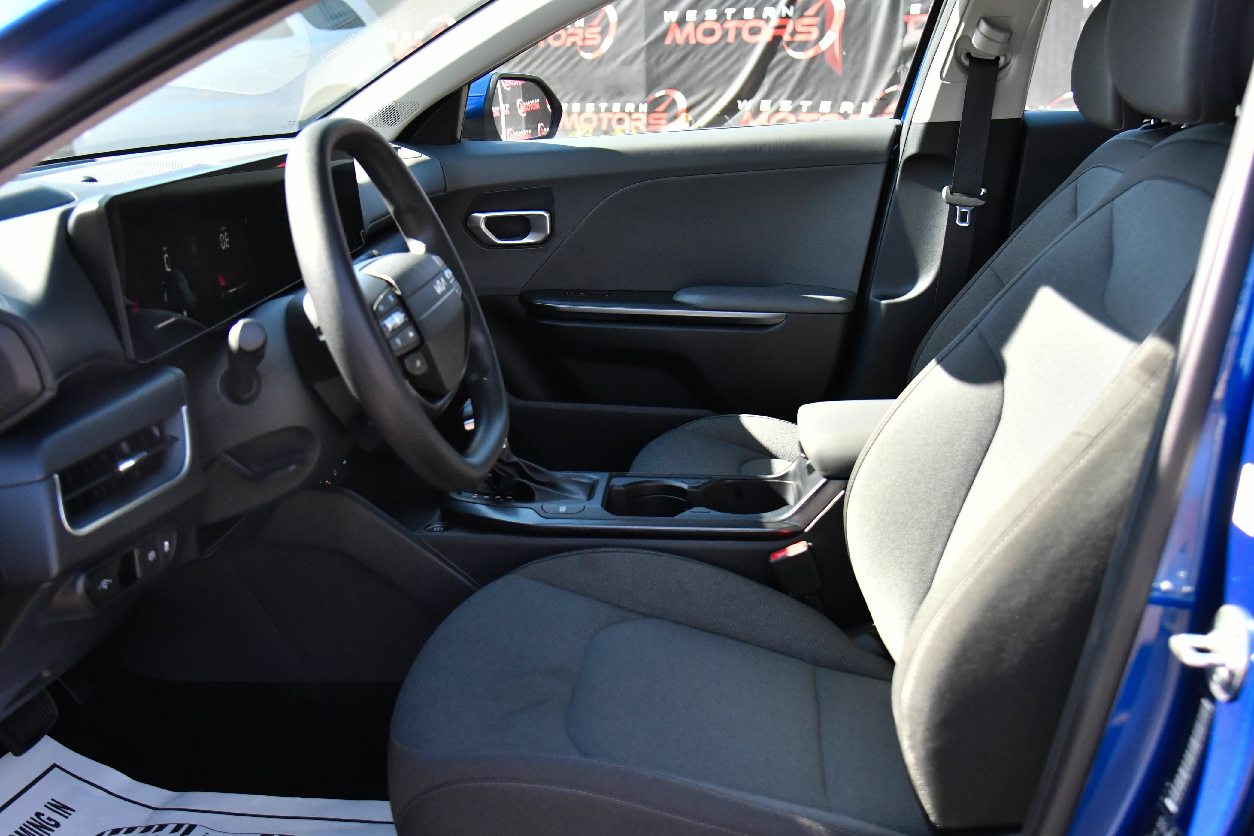 Used 2025 Kia K4 FWD image 16