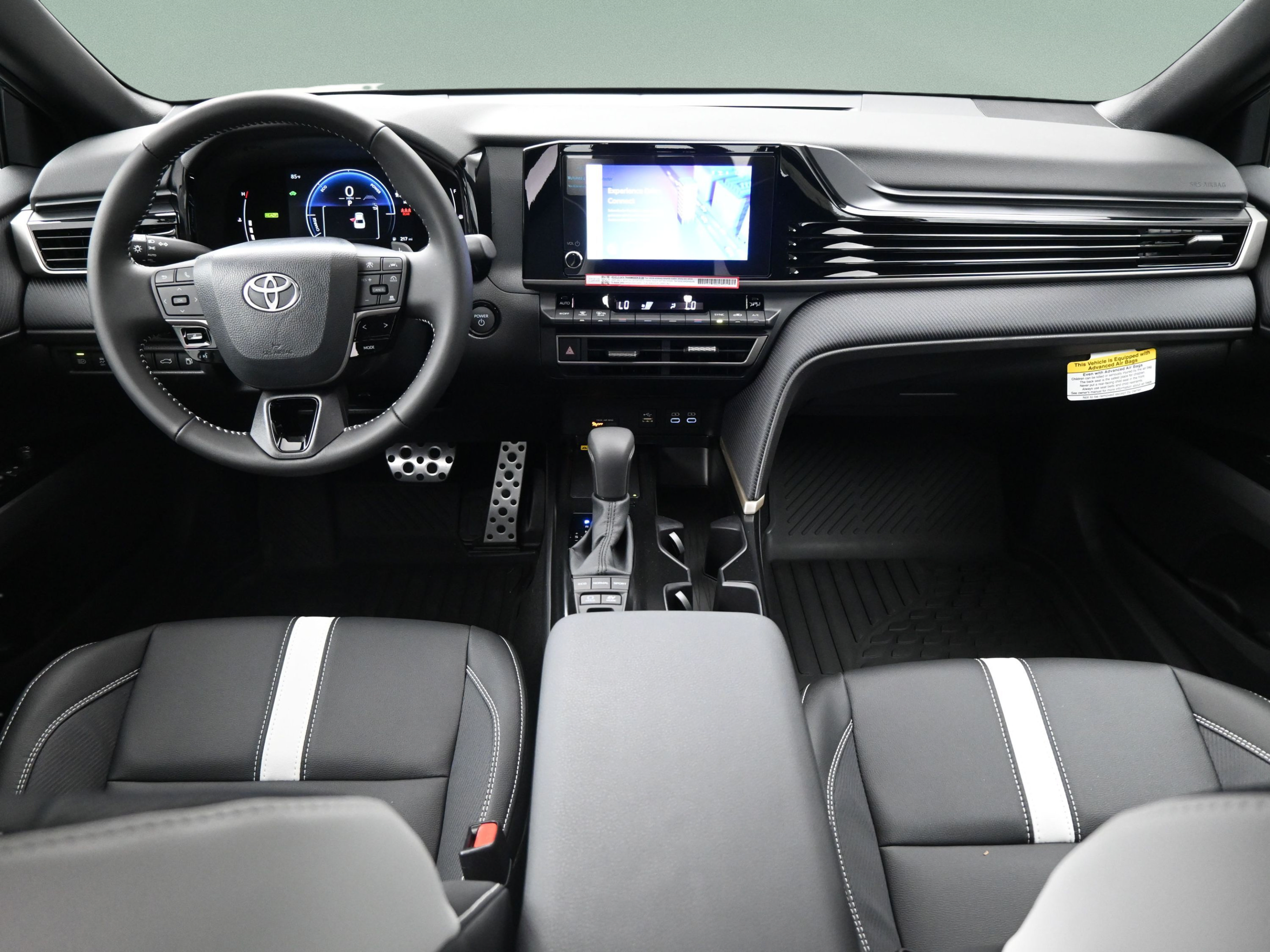 New 2026 Toyota Camry SE FWD image 30