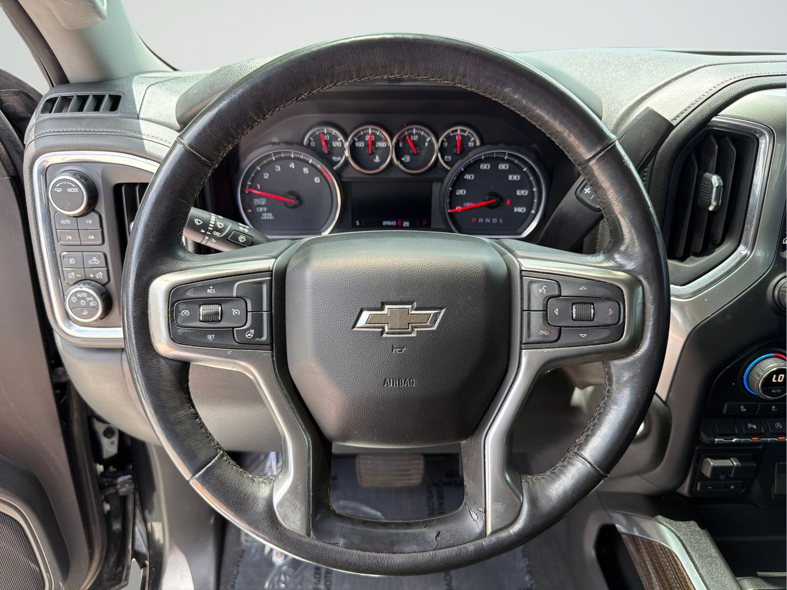 Used 2020 Chevrolet Silverado 1500 LT Trail Boss AWD/4WD image 14