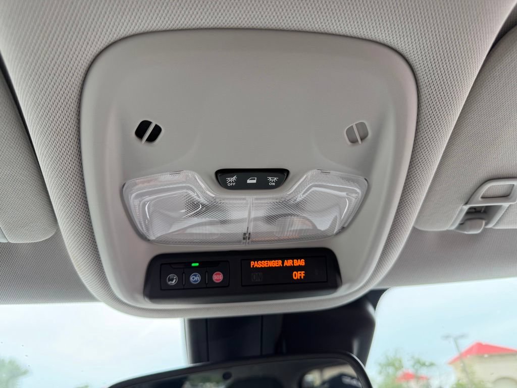 Used 2021 Chevrolet TrailBlazer LT w/ Convenience Package FWD image 31