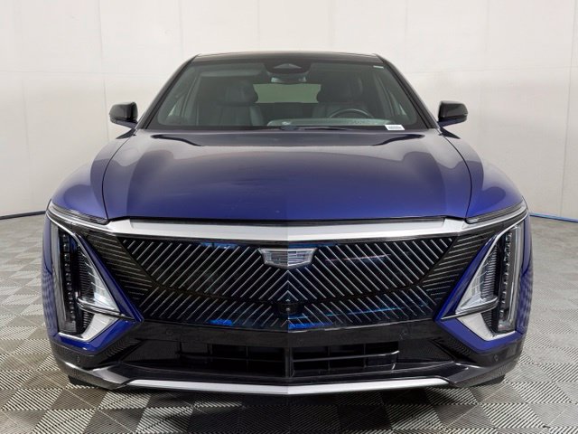 Used 2024 Cadillac Lyriq Luxury AWD/4WD image 10