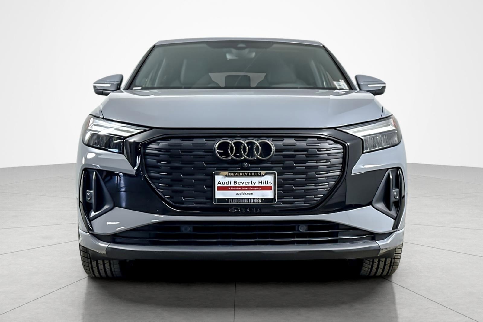Certified 2023 Audi Q4 e-tron Premium AWD/4WD image 8