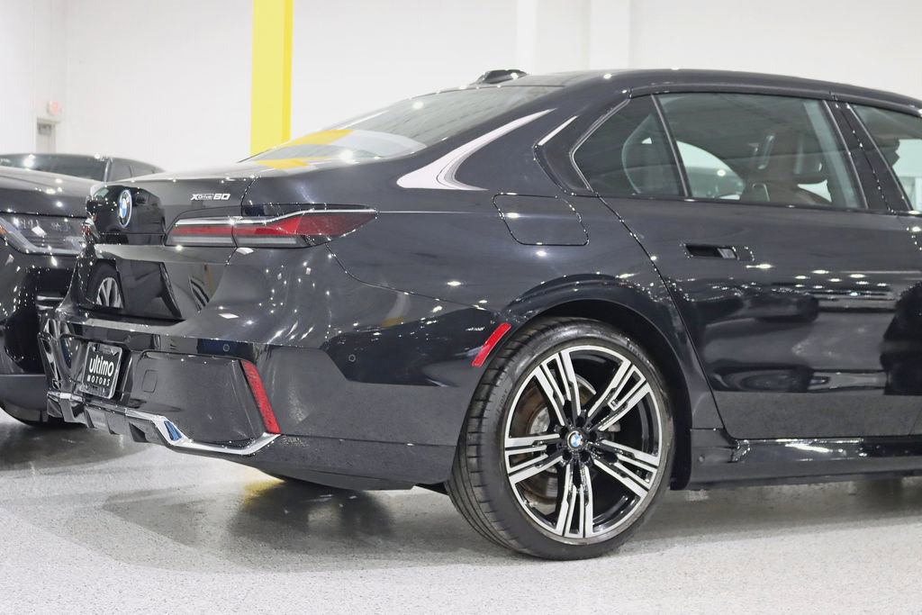 Used 2023 BMW i7 xDrive60 w/ Executive Package 2 image 11
