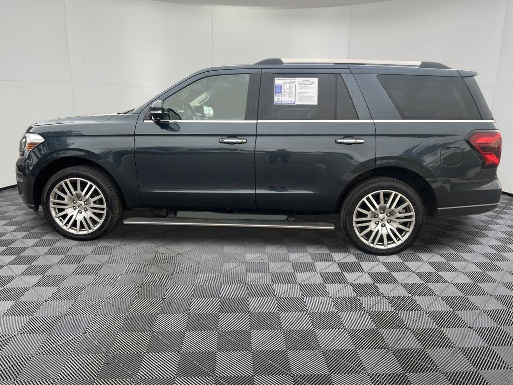 Used 2023 Ford Expedition Limited AWD/4WD image 4