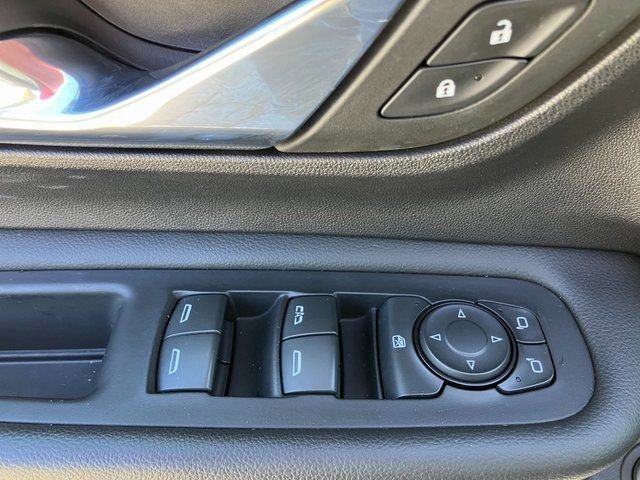 Used 2024 GMC Terrain SLT image 14