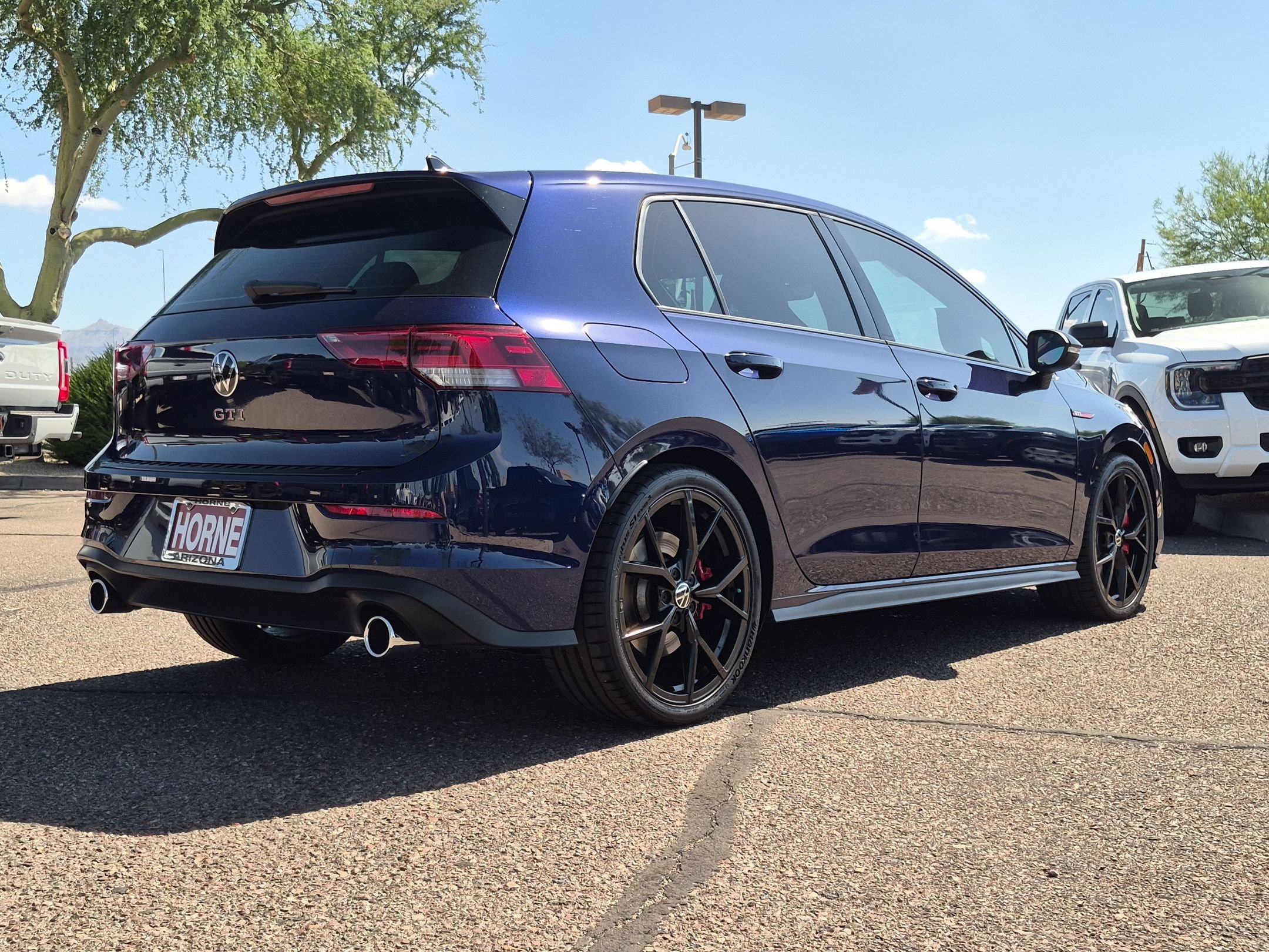 Used 2024 Volkswagen GTI SE FWD image 5