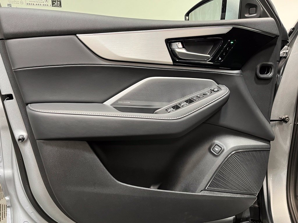New 2026 Acura MDX w/ Technology Package AWD/4WD image 13