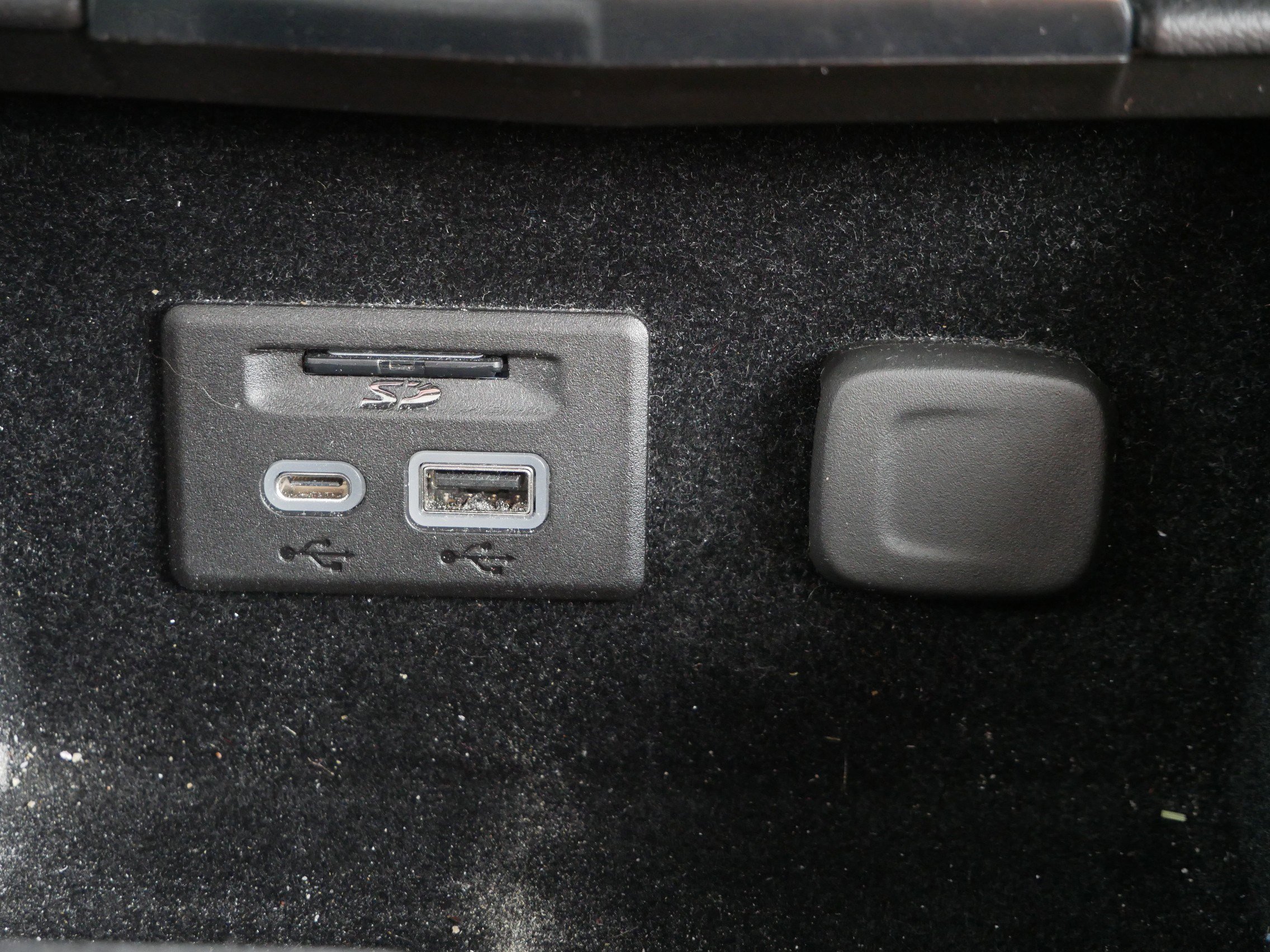 Used 2023 Cadillac XT4 Sport image 33