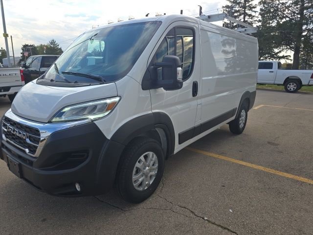 Used 2025 RAM ProMaster 2500 w/ Quick Order Package 22G SLT FWD image 4