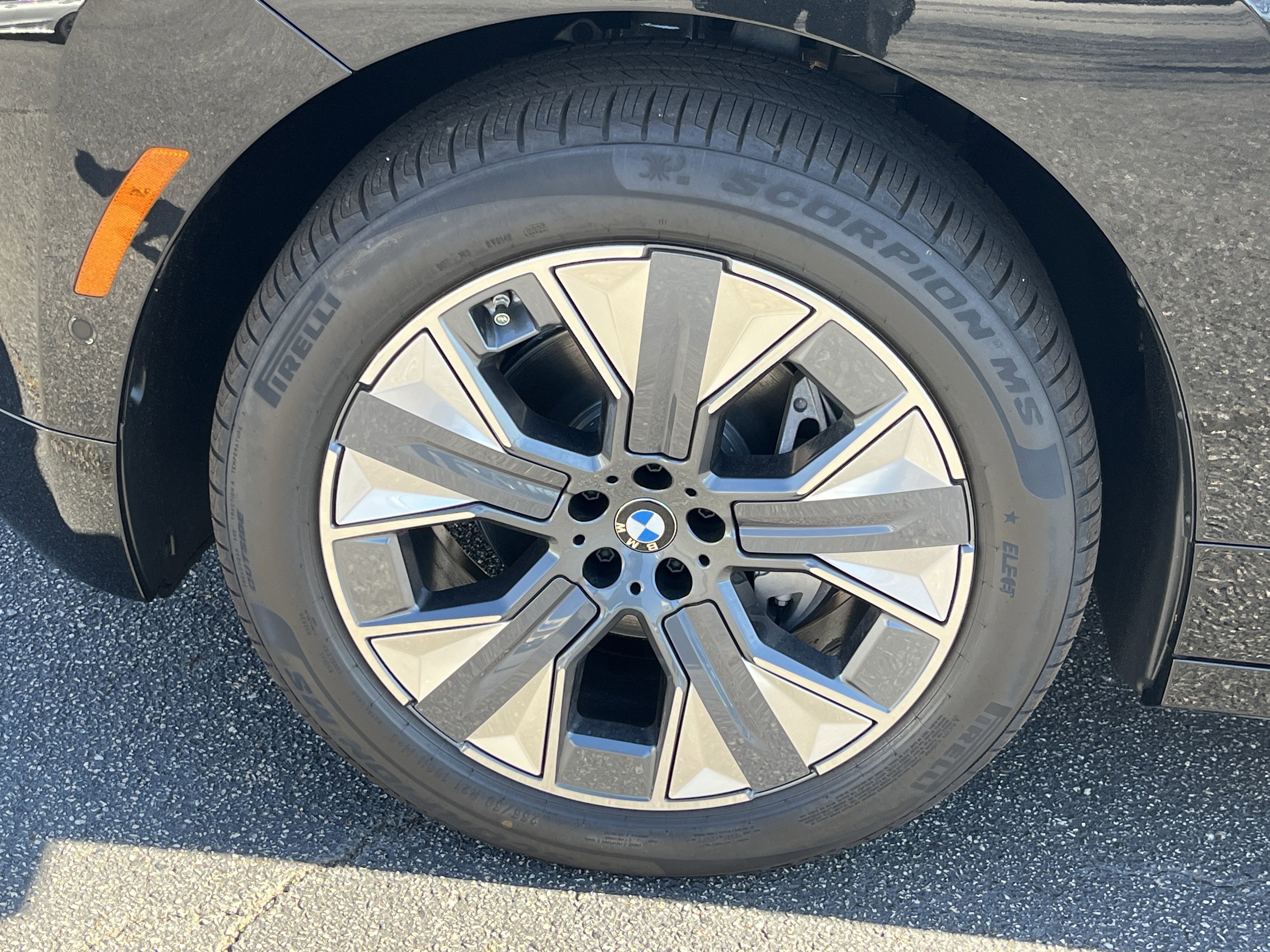 New 2026 BMW iX xDrive45 image 27