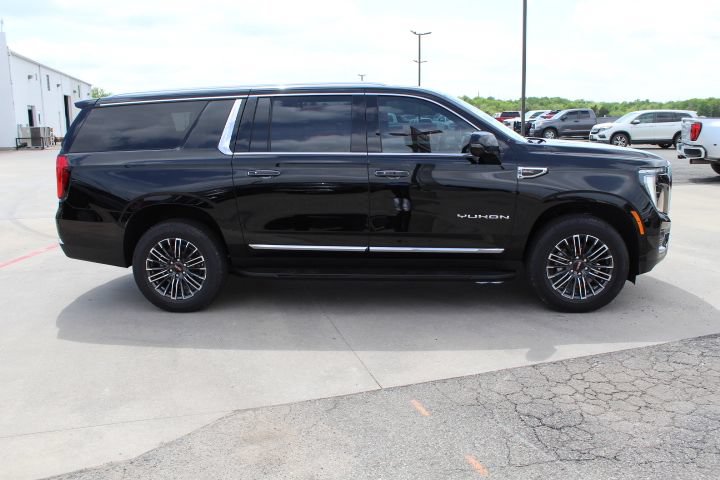 New 2026 GMC Yukon XL Elevation AWD/4WD image 6