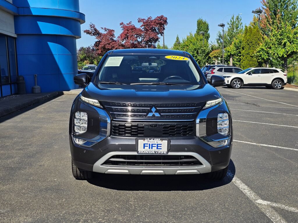 Used 2024 Mitsubishi Outlander SE AWD/4WD image 8