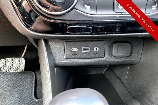 Certified 2020 Buick Encore GX Preferred w/ Cold Weather Comfort Package FWD image 23
