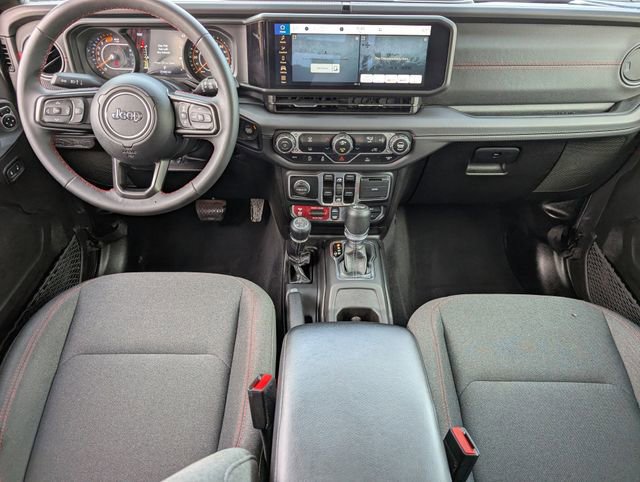 Used 2025 Jeep Wrangler Unlimited Rubicon image 9