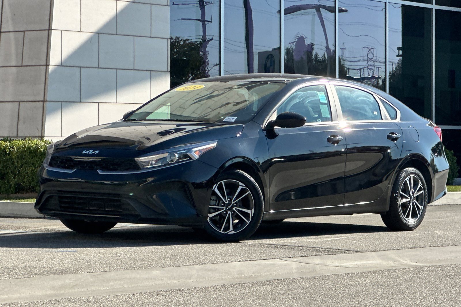 Used 2024 Kia Forte LXS image 8