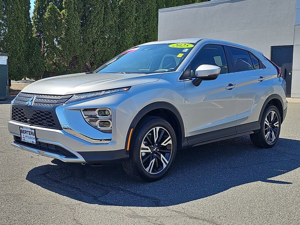 Used 2025 Mitsubishi Eclipse Cross SE image 3