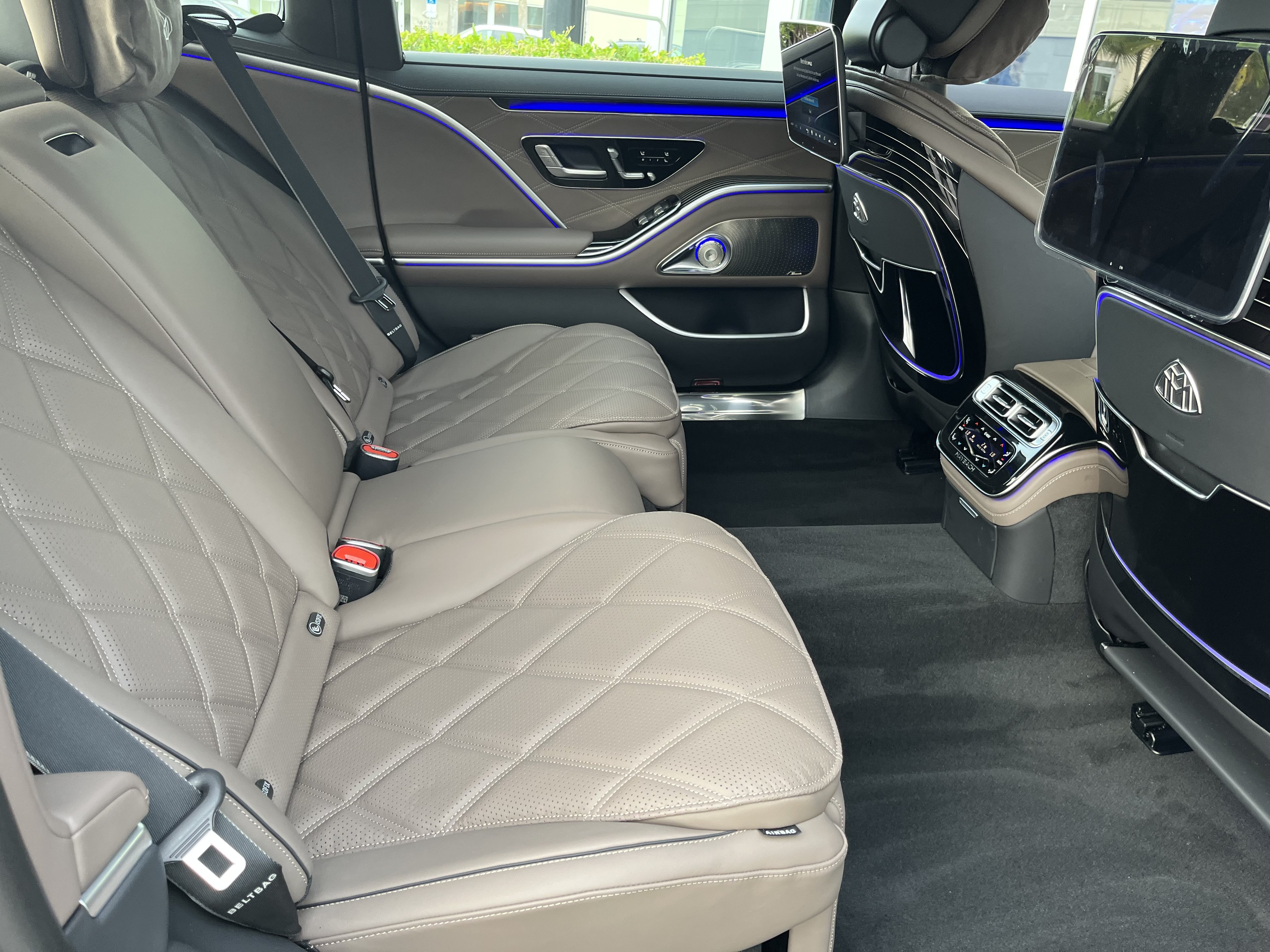New 2026 Mercedes-Benz Maybach S 580 4MATIC image 20