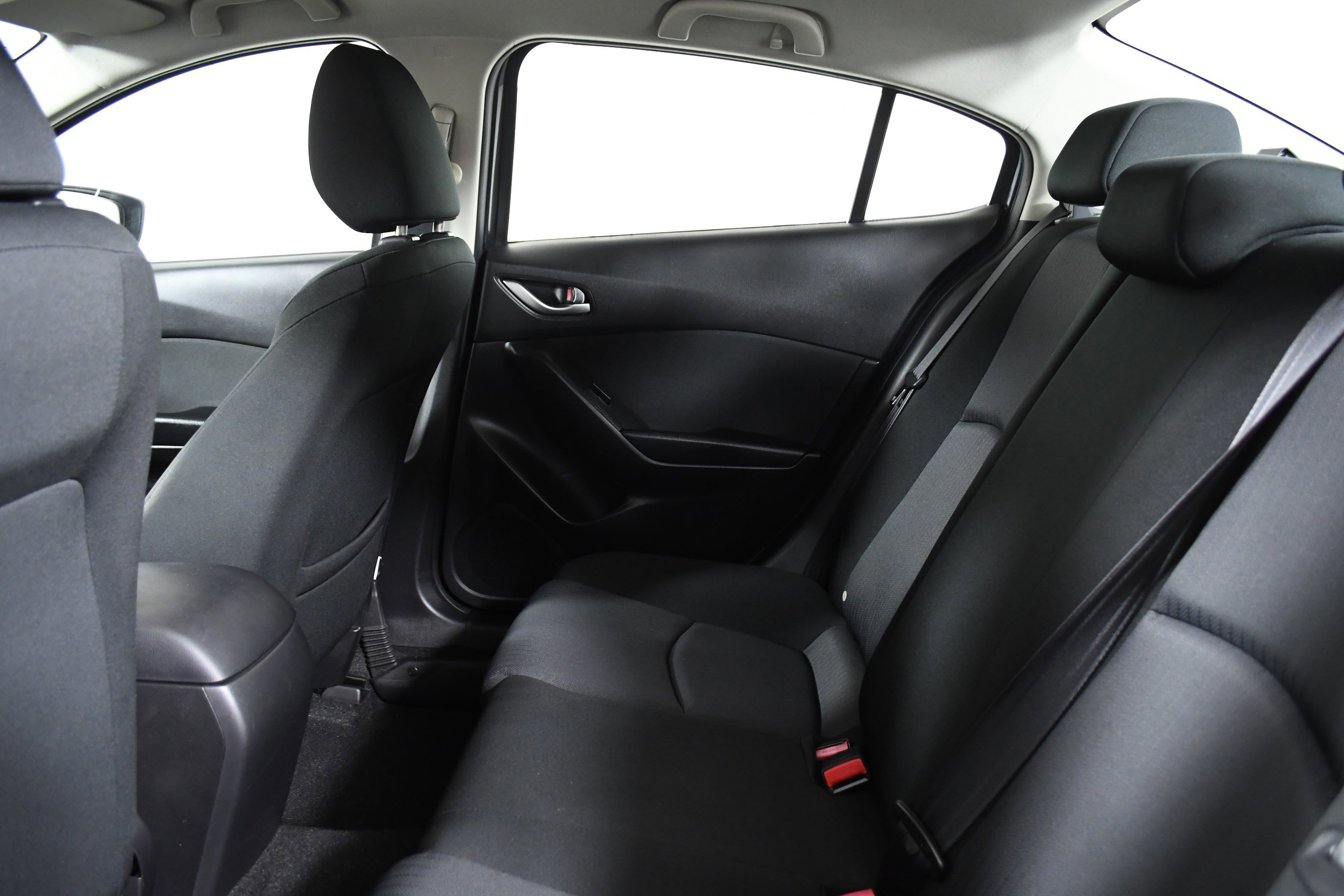 Used 2016 MAZDA MAZDA3 i Sport image 22