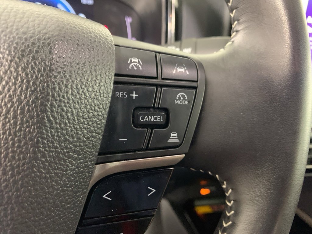 Used 2025 Toyota Camry SE image 22