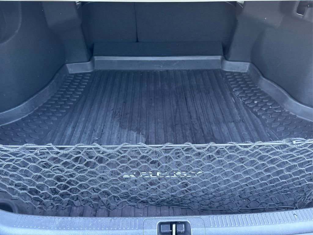 Used 2018 Toyota Camry LE image 11