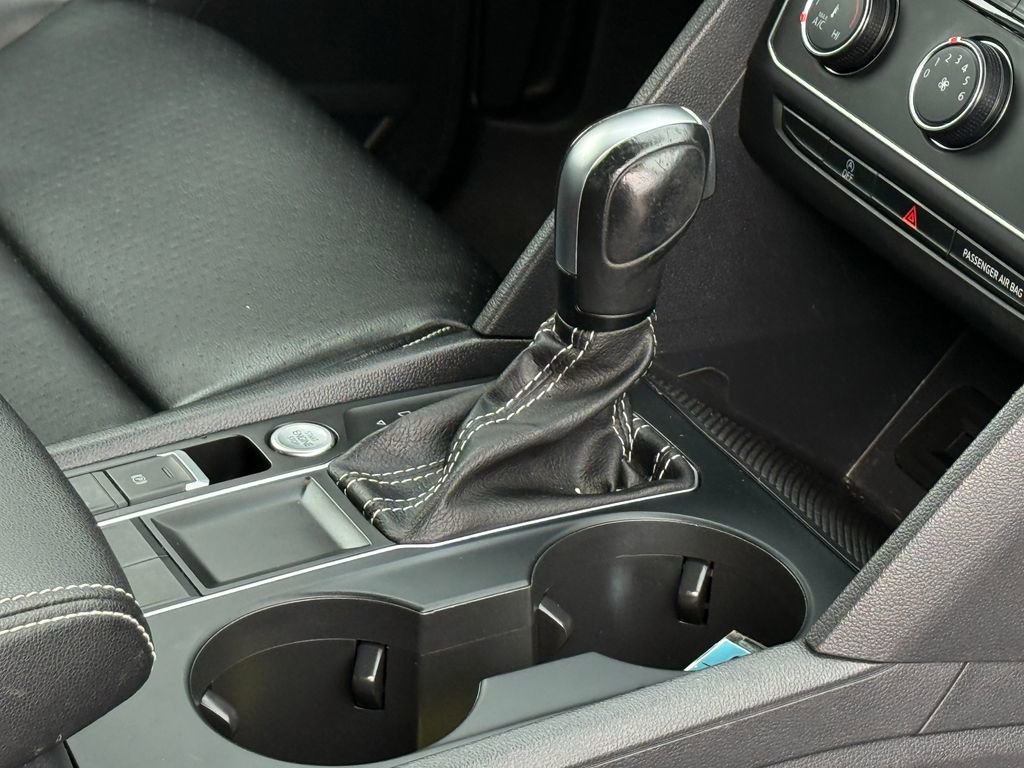 Used 2022 Volkswagen Atlas SE image 9