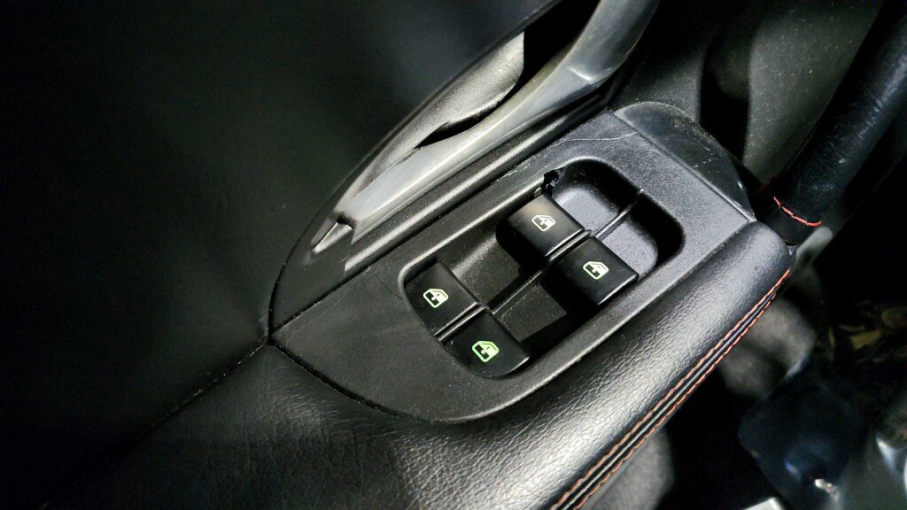 Used 2014 Maserati GranTurismo Convertible RWD image 22