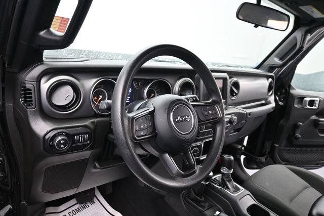 Used 2022 Jeep Gladiator Sport AWD/4WD image 12
