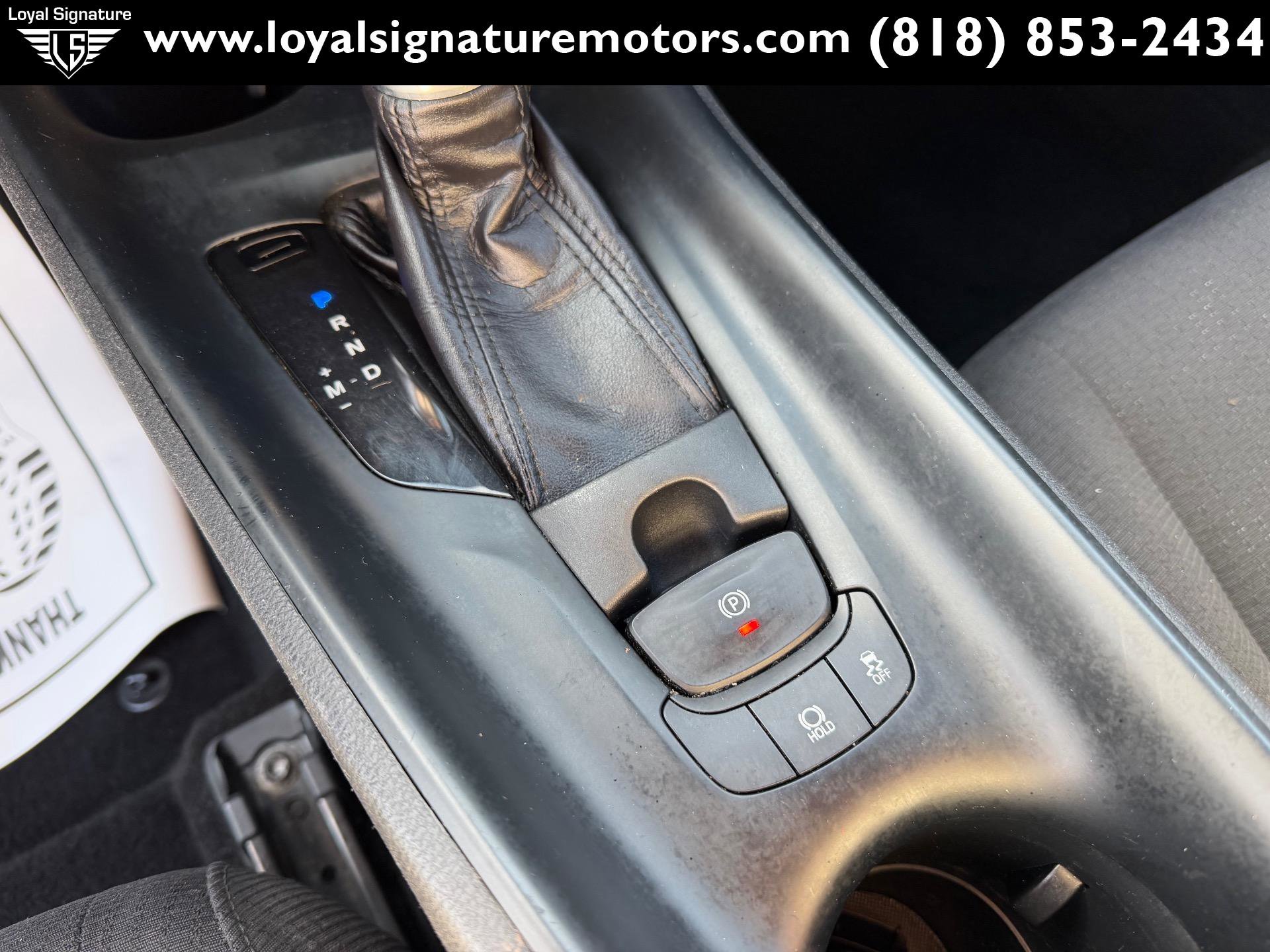 Used 2018 Toyota C-HR XLE image 21