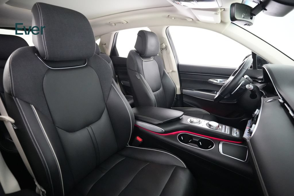 Used 2023 Genesis Electrified GV70 AWD/4WD image 23