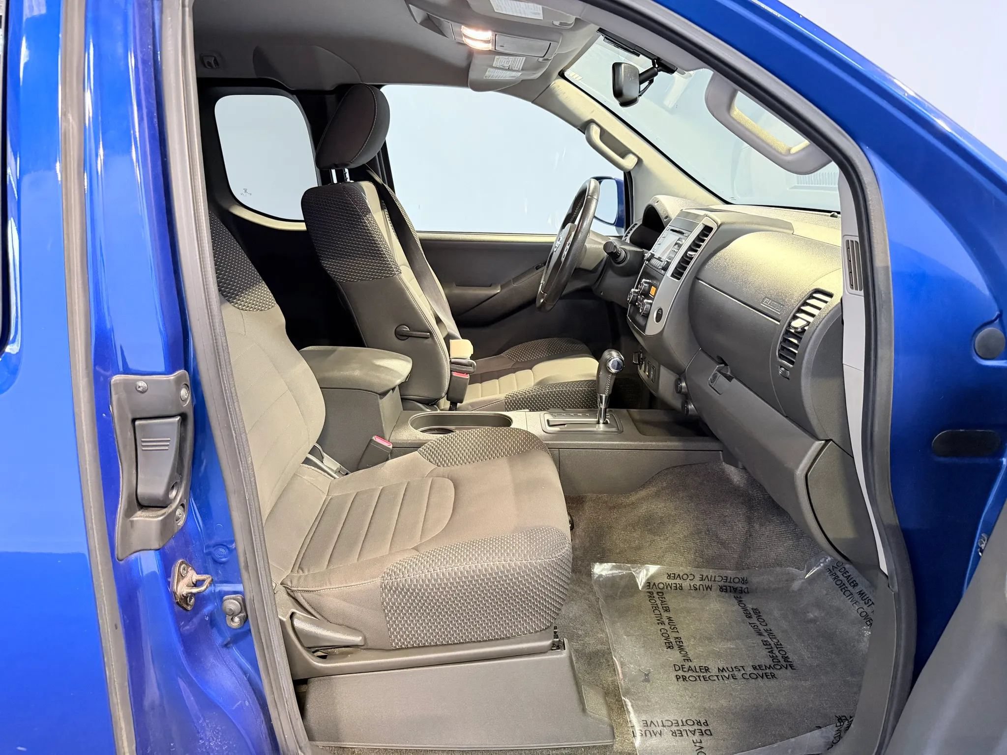 Used 2013 Nissan Frontier PRO-4X AWD/4WD image 28